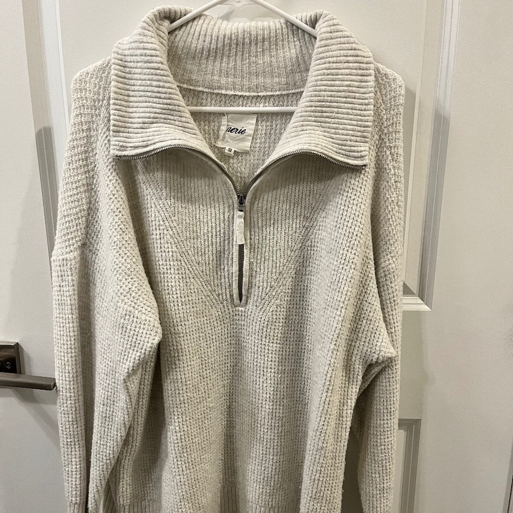 Aerie Light Weight Oversized Sweater